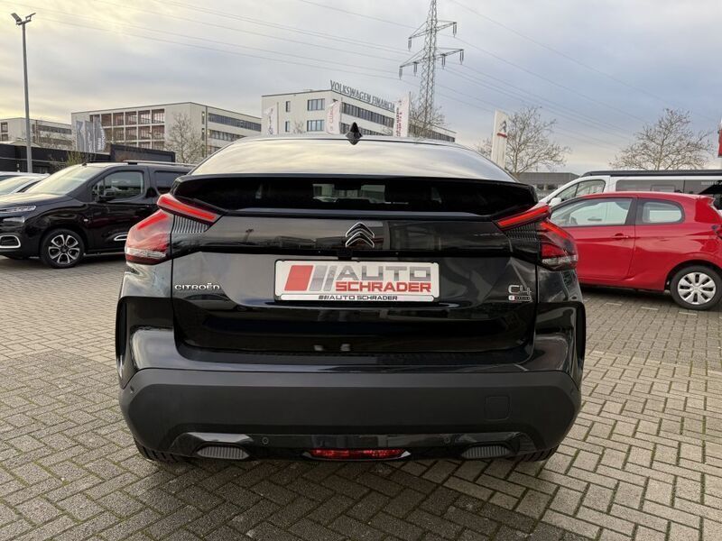 Second-hand Citroën e-C4 100 kW (136 CP) 2024 Negru Berlinǎ