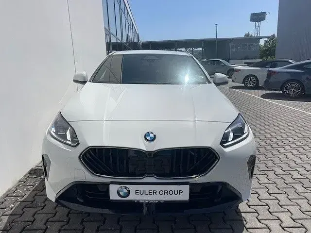 Gebraucht BMW 220 M Sport 170 PS (125 kW) 2025 Weiss Coupé