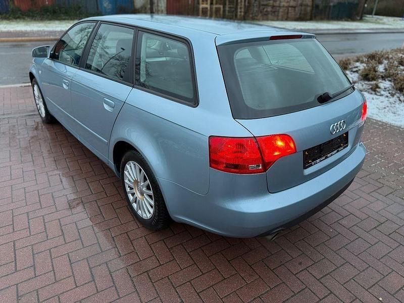 Gebraucht Audi A4 Sport 131 PS (96 kW) 2006 Blau Kombi