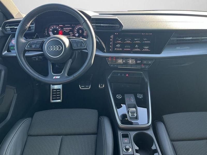 Gebraucht Audi A3 Ambiente 150 PS (110 kW) 2023 Gletscherweiß metallic (metallic) Limousine