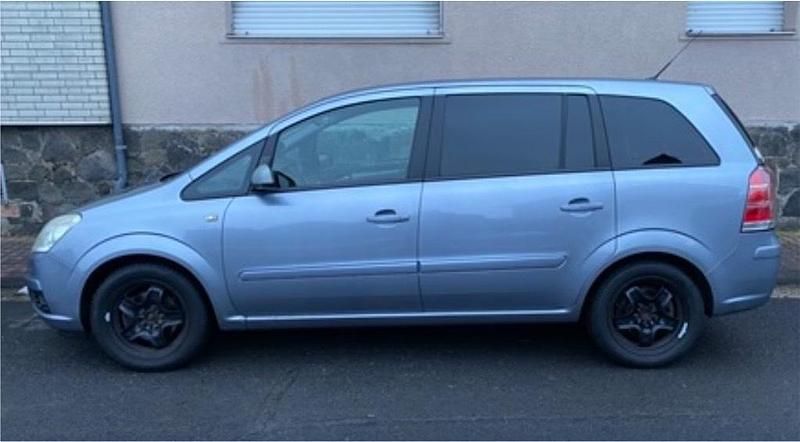 Gebraucht Opel Zafira 150 PS (110 kW) 2006 Silber Van / Kleinbus