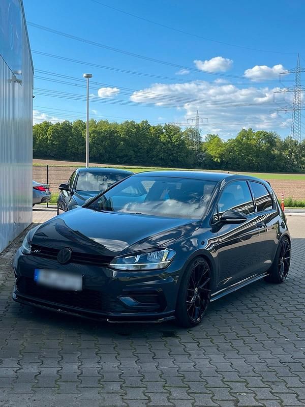 Gebraucht VW Golf R-line 150 PS (110 kW) 2018 Grau Coupé