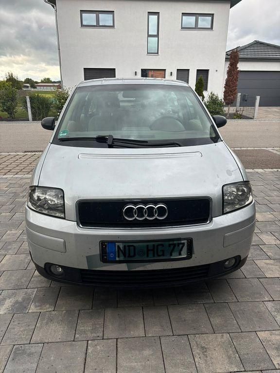 Silber Gebraucht 2001 Audi A2 Kleinwagen | 2.799 € (Etwas zu teuer) - Bild 1/4