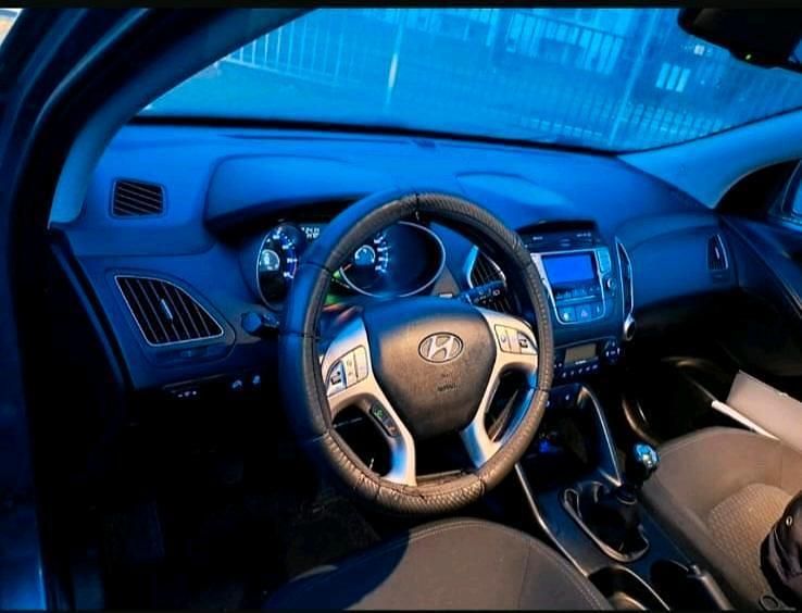 Gebraucht Hyundai ix35 150 PS (110 kW) 2013 Grau SUV