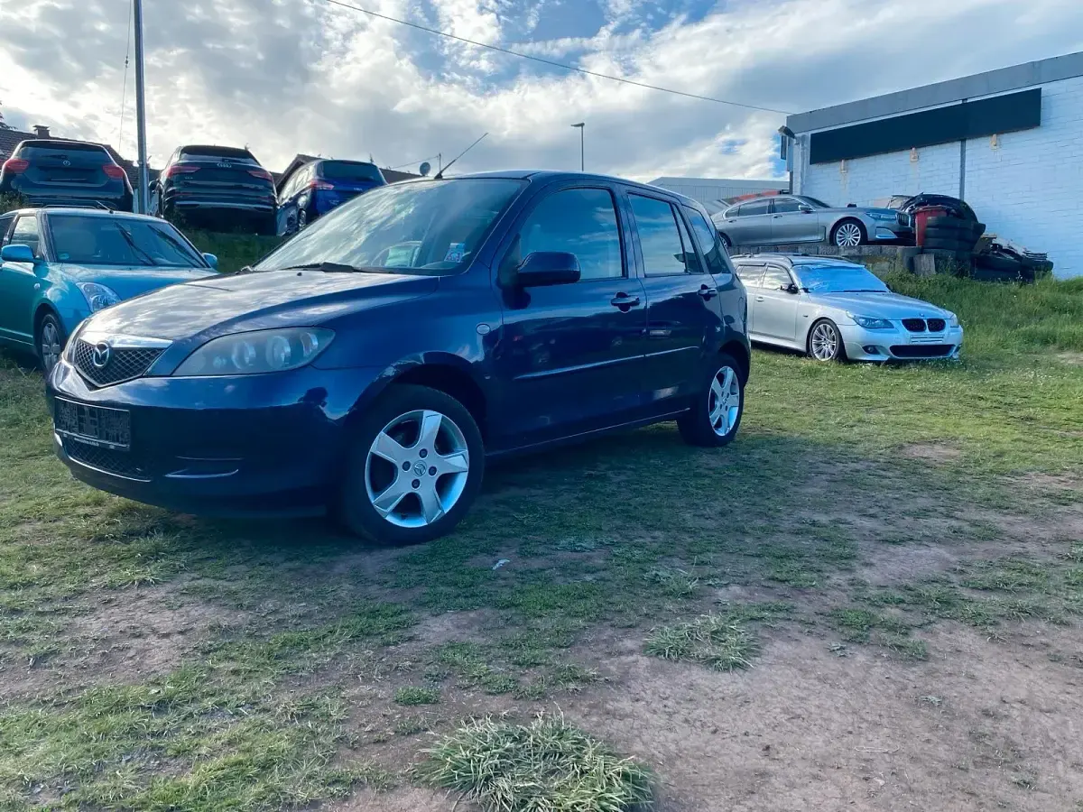Gebraucht Mazda 2 80 PS (58 kW) 2006 Blau Kleinwagen