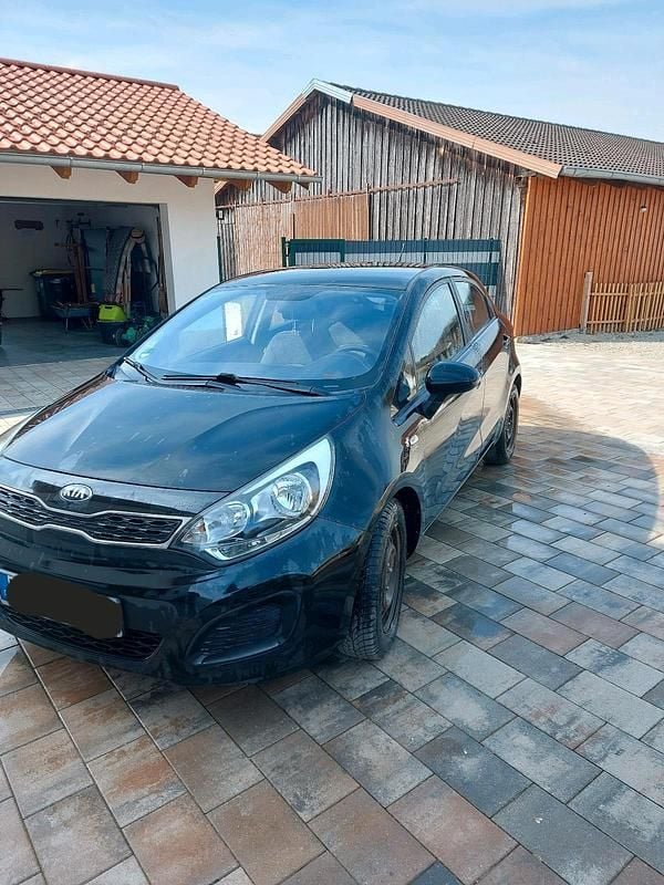 Gebraucht Kia Rio 86 PS (63 kW) 2012 Schwarz Kleinwagen