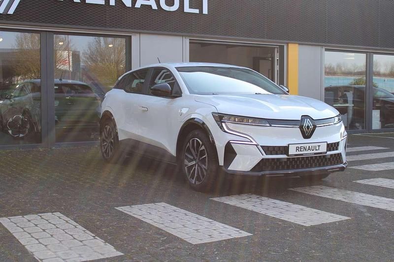 Usata Renault Megane E-Tech Evolution 160 kW (218 CV) 2022 Bianco Utilitaria