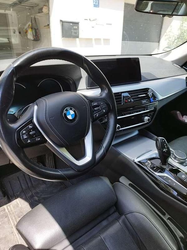 Gebraucht 2017 BMW 530e iPerformance Limousine | 20.900 € (Fairer Preis) - Bild 1/4