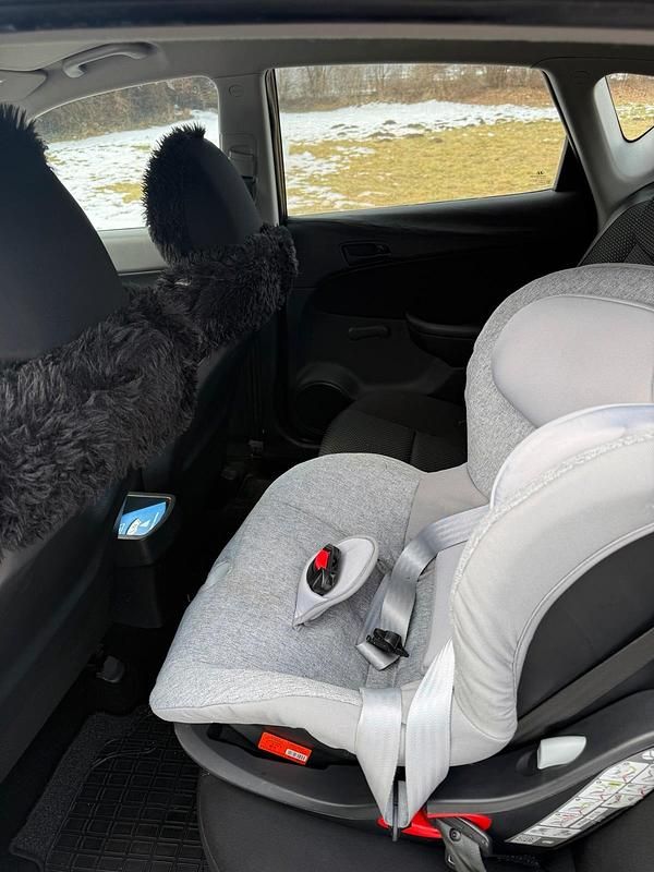 Gebraucht Hyundai i30 109 PS (80 kW) 2012 Schwarz Kombi