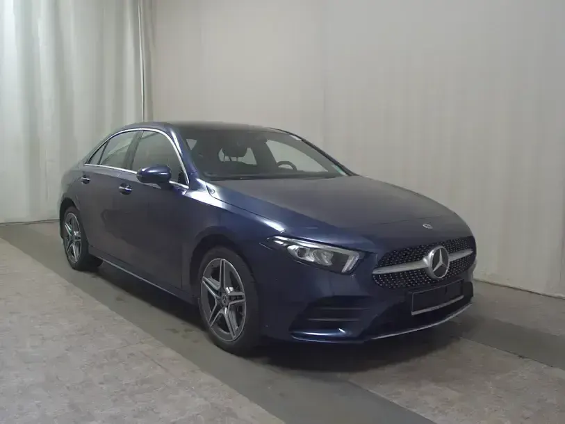 Gebraucht Mercedes A250 AMG line 218 PS (160 kW) 2022 Blau Limousine