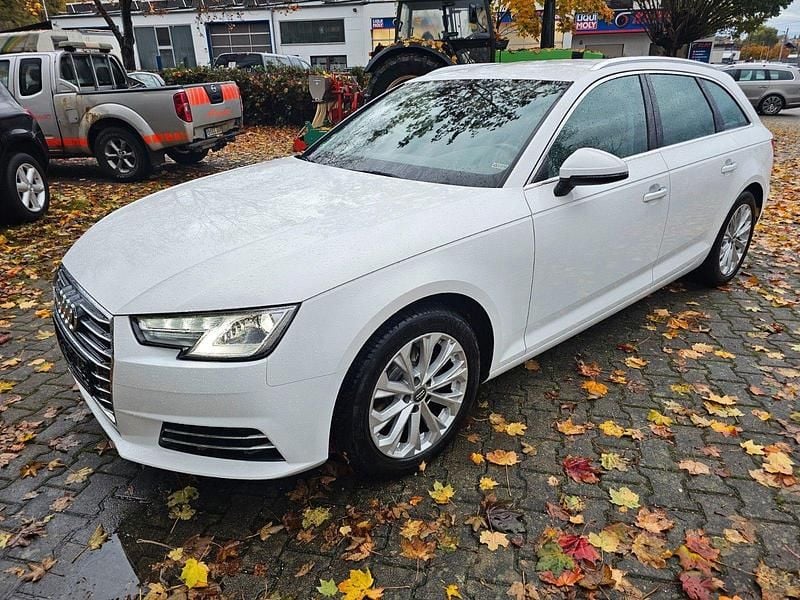 Weiß Gebraucht 2016 Audi A4 Sport Kombi | 16.990 € (Superpreis) - Bild 1/4