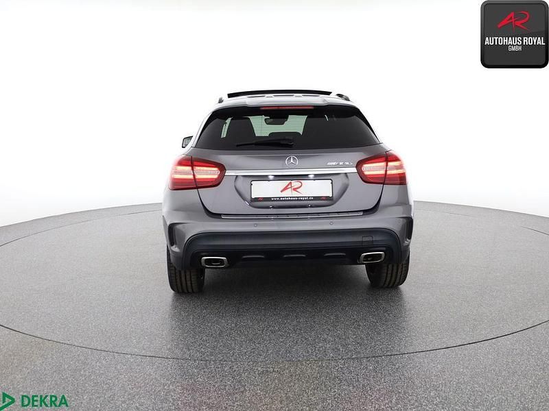 Gebraucht Mercedes GLA220 AMG 184 PS (135 kW) 2018 Mountaingrau SUV