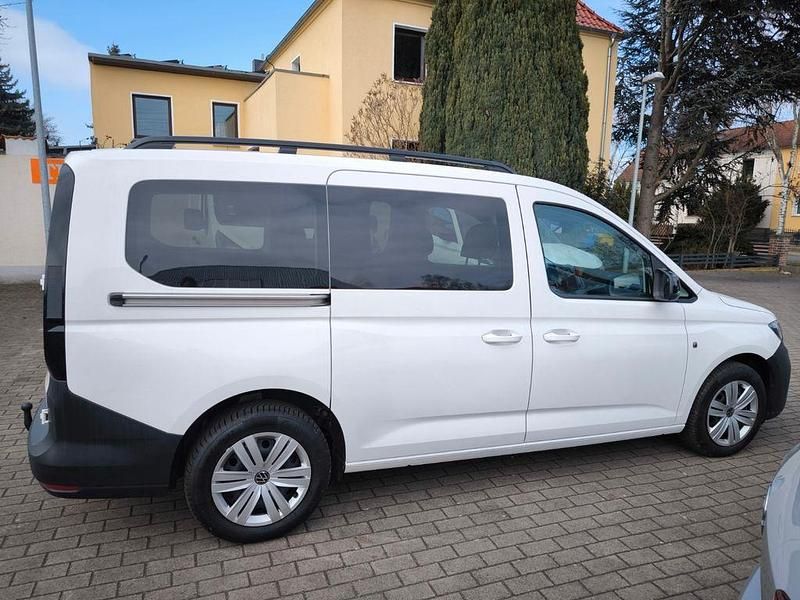 Gebraucht VW Caddy Maxi 122 PS (89 kW) 2022 Weiß Van / Kleinbus