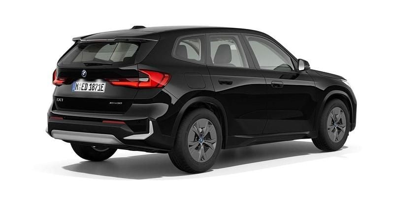 Gebraucht BMW iX1 230 kW (313 PS) 2023 Schwarz SUV