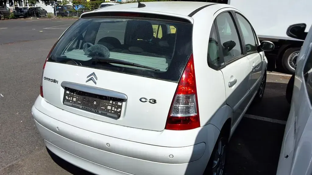 Usado Citroën C3 Exclusive 73 CV (53 kW) 2008 Blanco Berlina