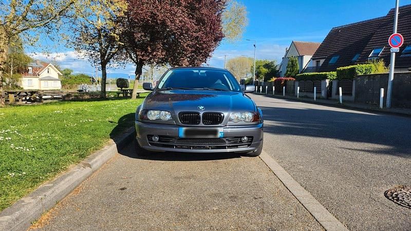 Gebraucht BMW 318 143 PS (105 kW) 2002 Schwarz Coupé