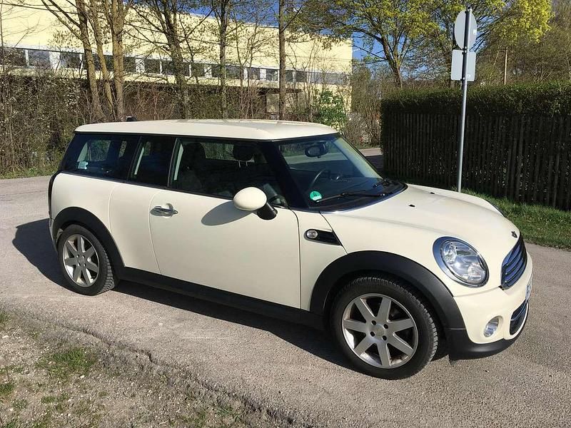 Weiß Gebraucht 2010 Mini Cooper Clubman Kombi | 5.200 € (Guter Preis) - Bild 1/4