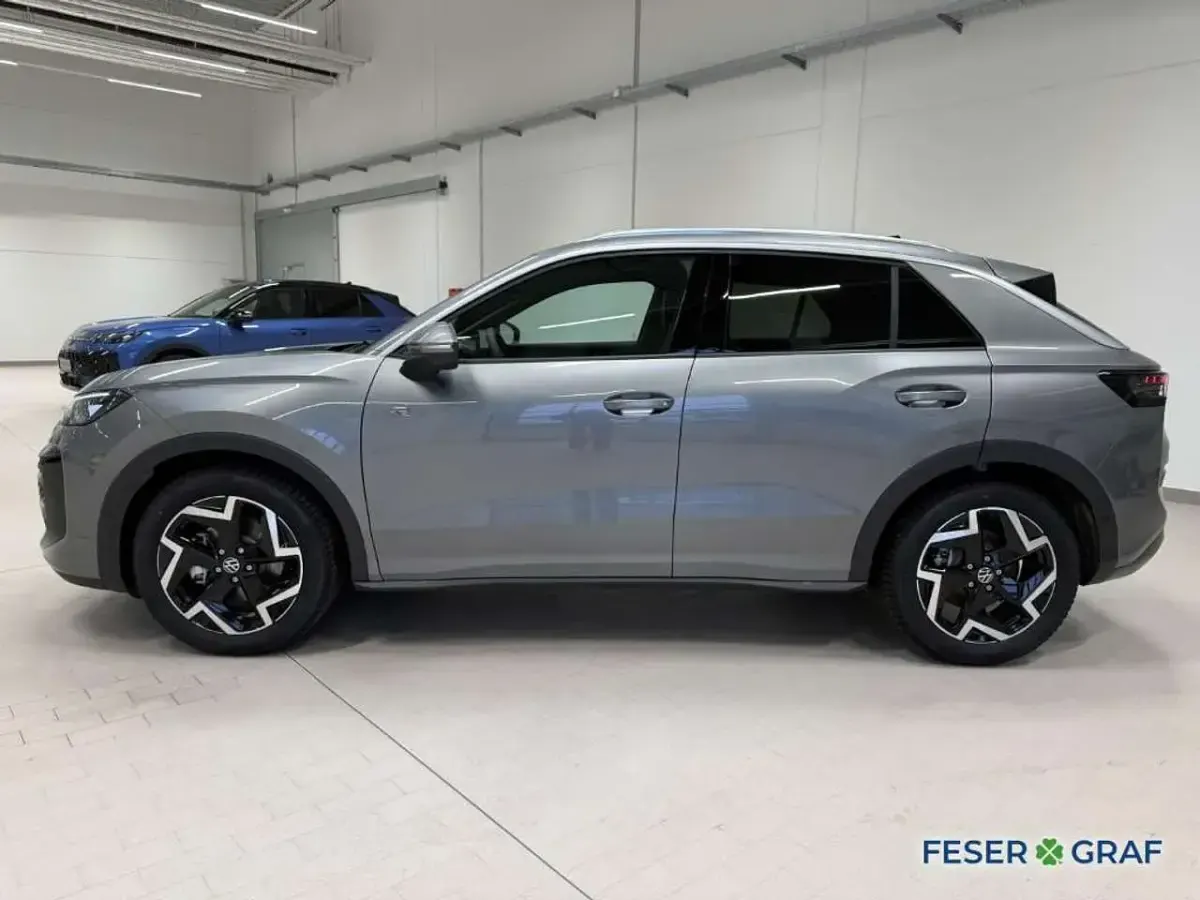 Gebraucht VW T-Roc R-line 150 PS (110 kW) 2026 Wolf grey metallic SUV