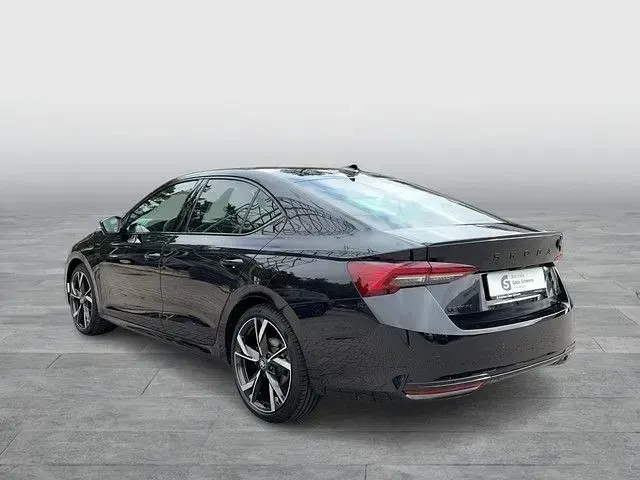 Gebraucht Skoda Octavia SportLine 204 PS (150 kW) 2025 Schwarz Limousine