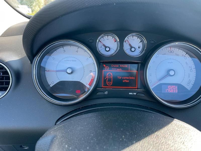 Gebraucht Peugeot 308 CC 156 PS (114 kW) 2014 Schwarz Cabrio