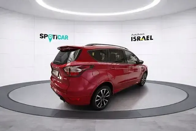 Gebraucht Ford Kuga ST-Line 150 PS (110 kW) 2017 Rot SUV