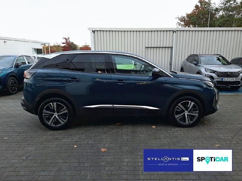Gebraucht Peugeot 3008 Allure 131 PS (96 kW) 2023 Blau SUV