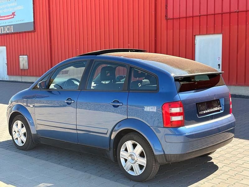 Usata Audi A2 75 CV (55 kW) 2004 Blu Utilitaria