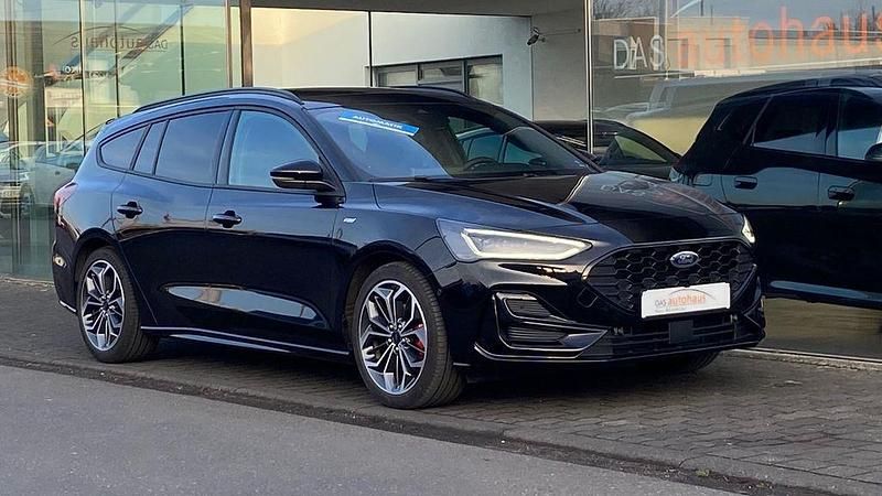 Gebraucht Ford Focus ST-Line X 155 PS (114 kW) 2025 Schwarz Limousine
