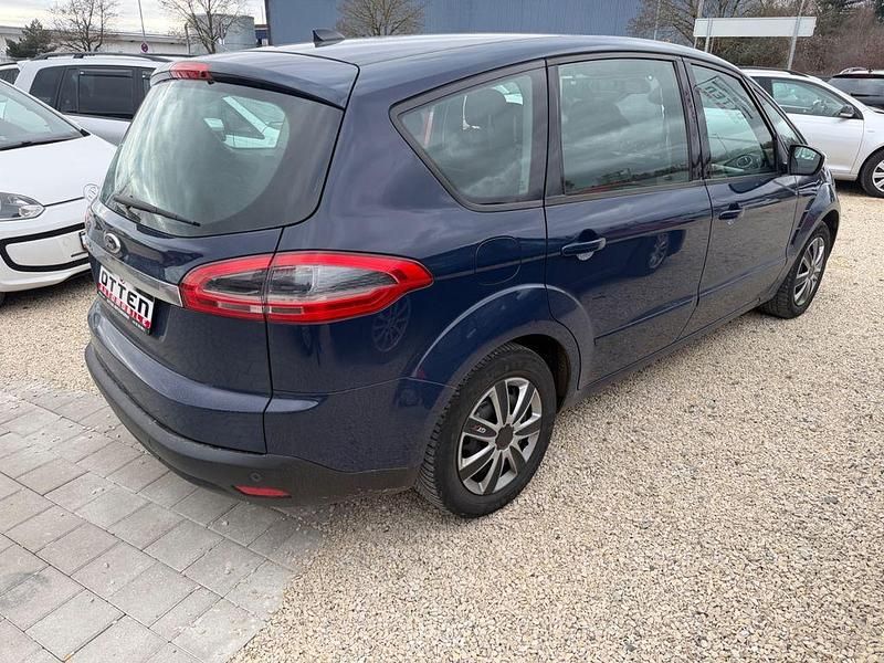 Gebraucht Ford S-MAX Trend 163 PS (119 kW) 2012 Blau Van / Kleinbus