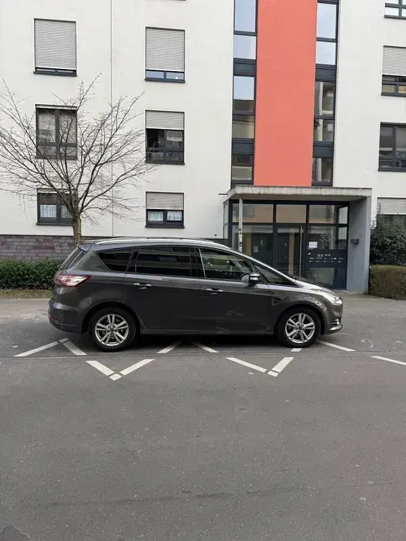 Gebraucht Ford S-MAX S 150 PS (110 kW) 2018 Grau Van / Kleinbus
