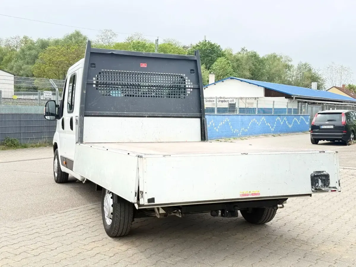 Gebraucht Peugeot Boxer 131 PS (96 kW) 2019 Weiß Van