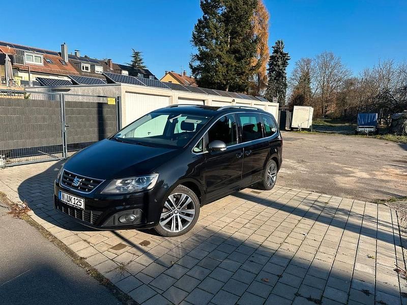 Schwarz Gebraucht 2017 Seat Alhambra FR Van / Kleinbus | 27.999 € (Etwas zu teuer) - Bild 1/4