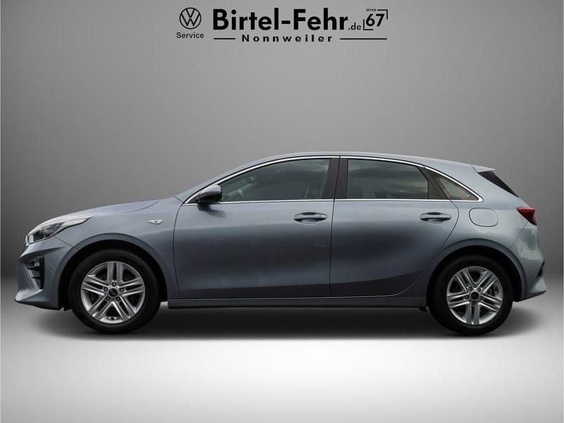 Gebraucht Kia Ceed Vision 136 PS (100 kW) 2021 Silber Kleinwagen