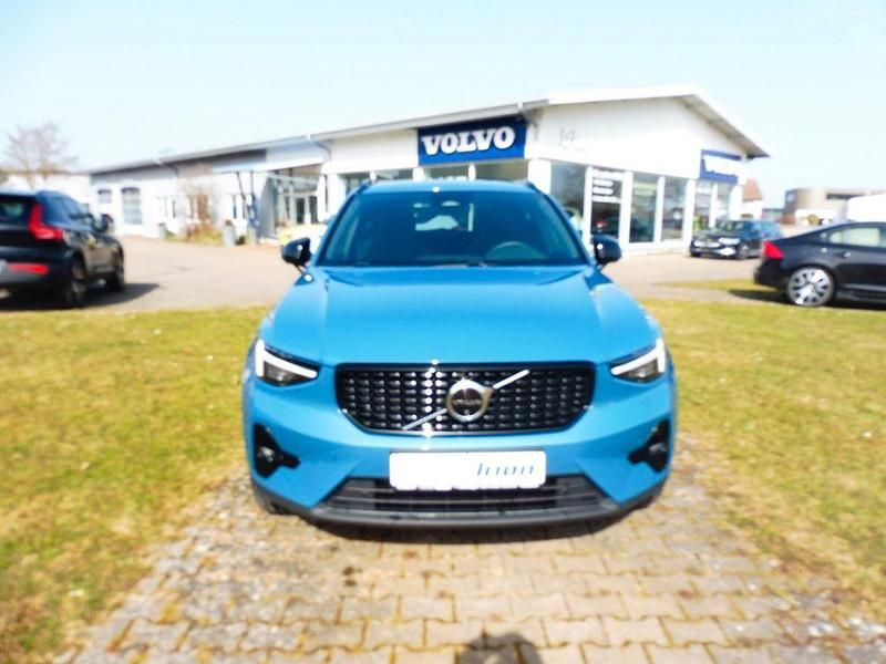 Gebraucht Volvo XC40 Plus 163 PS (119 kW) 2025 Blau SUV