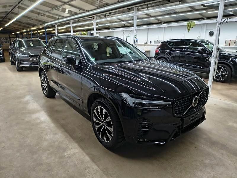 Gebraucht Volvo XC60 Plus 197 PS (144 kW) 2024 Schwarz SUV