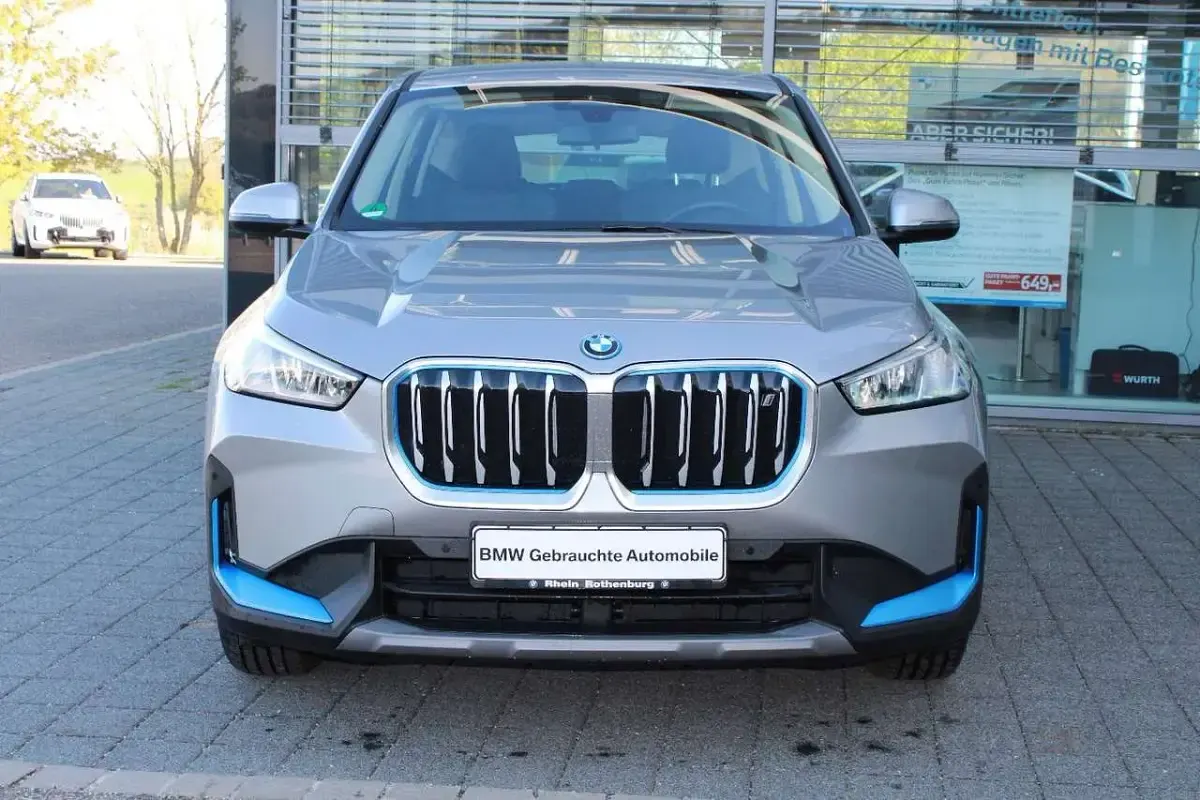 Gebraucht BMW iX1 Performance 225 kW (306 PS) 2022 Silber SUV