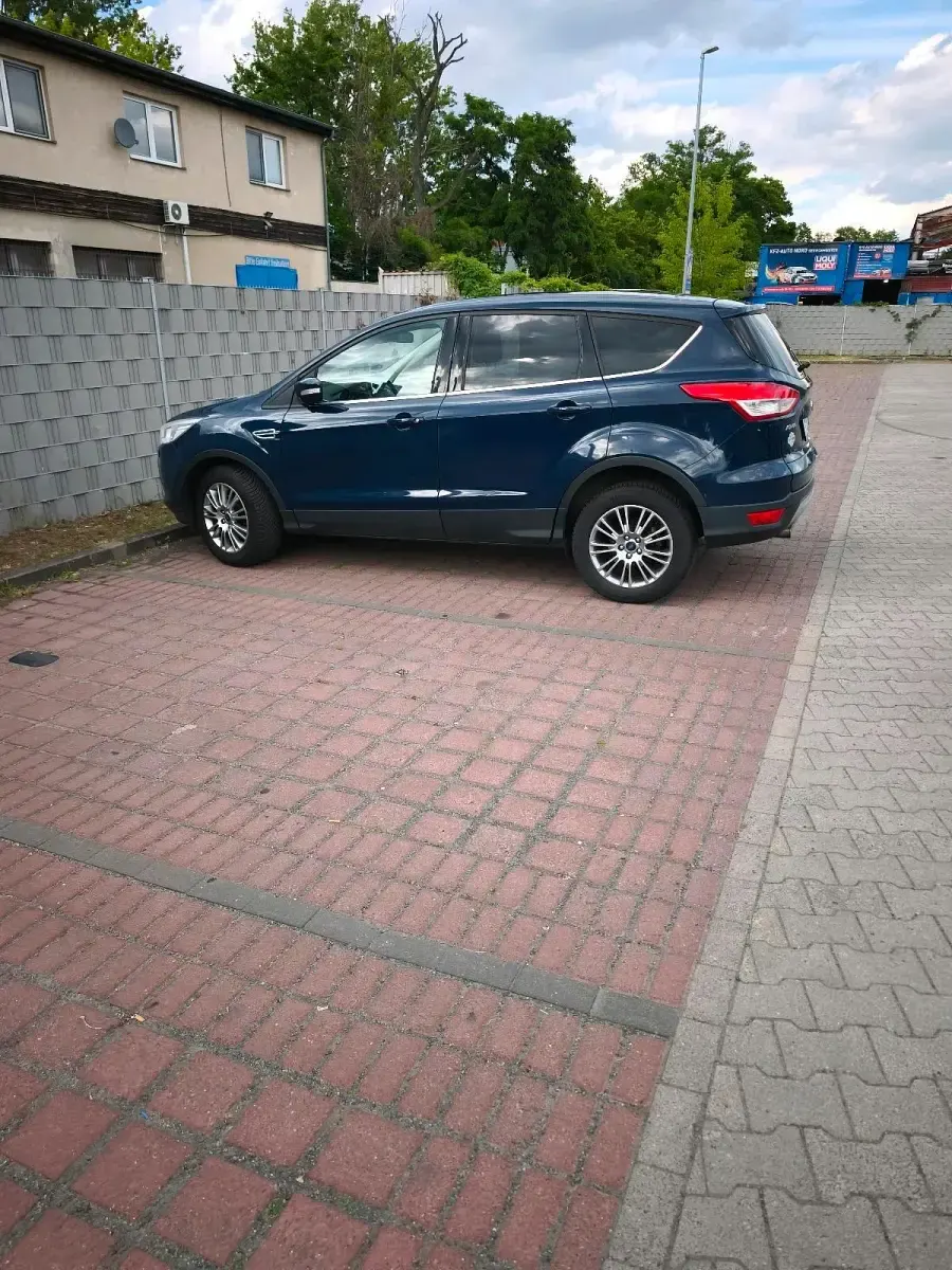 Gebraucht Ford Kuga 150 PS (110 kW) 2013 Blau SUV