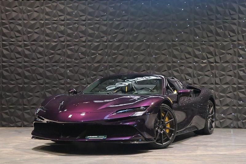Gebraucht Ferrari SF90 780 PS (573 kW) 2024 Violett Cabrio