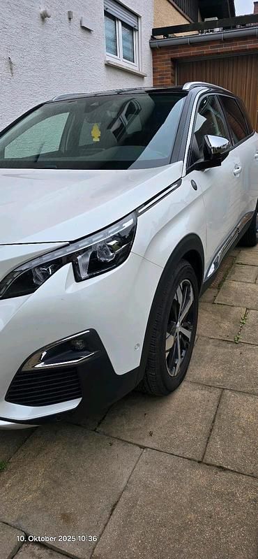 Weiß Gebraucht 2019 Peugeot 5008 Crossway Van / Kleinbus | 26.500 € - Bild 1/4