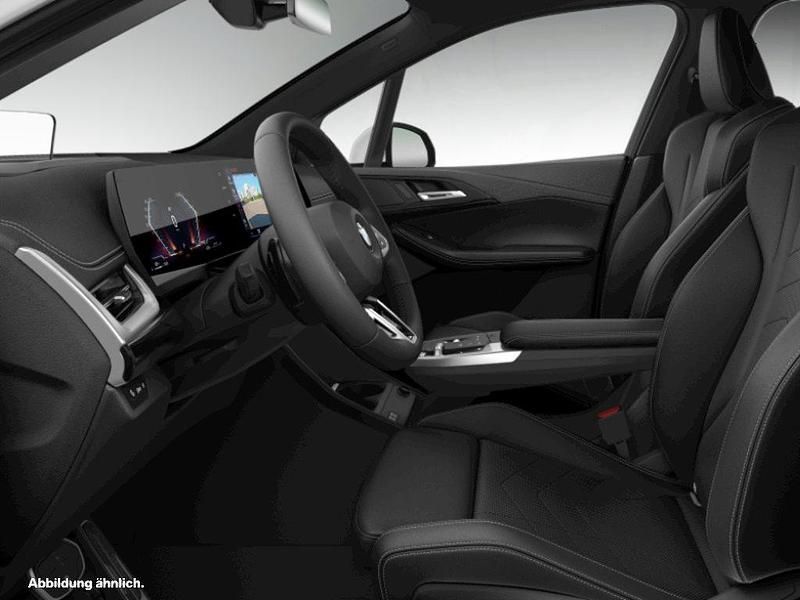 Gebraucht BMW 220 Active Tourer M Sport 156 PS (114 kW) 2025 Weiß Van / Kleinbus