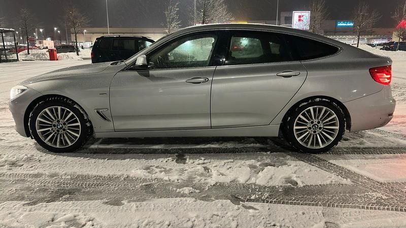 Gebraucht BMW 320 Gran Turismo Luxury Line 184 PS (135 kW) 2015 Silber Limousine