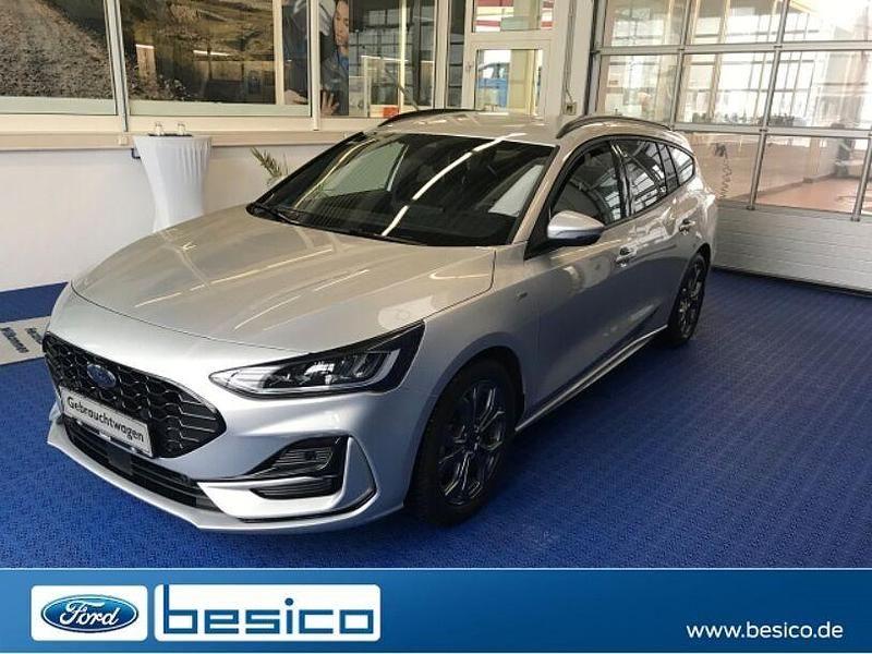 Gebraucht Ford Focus ST-Line 125 PS (91 kW) 2023 Moondustsilver metallic (silber) Kombi