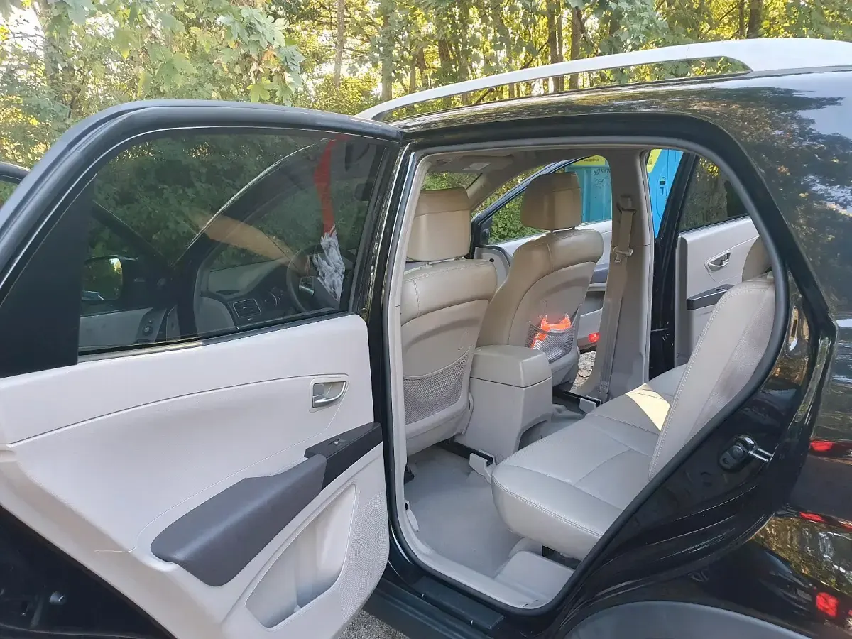 Gebraucht SsangYong Korando 175 PS (128 kW) 2012 Schwarz SUV