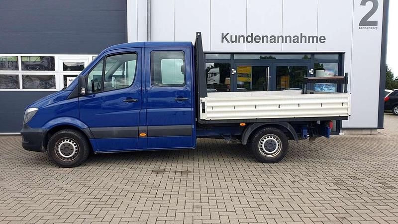 Blau Gebraucht 2014 Mercedes Sprinter Van | 14.990 € (Etwas zu teuer) - Bild 1/4