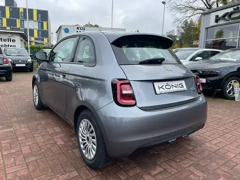 Gebraucht Fiat 500e 86 kW (118 PS) 2023 Grau Kleinwagen