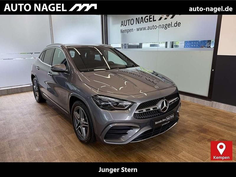 Grau Gebraucht 2024 Mercedes GLA200 AMG SUV | 41.849 € (Fairer Preis) - Bild 1/4