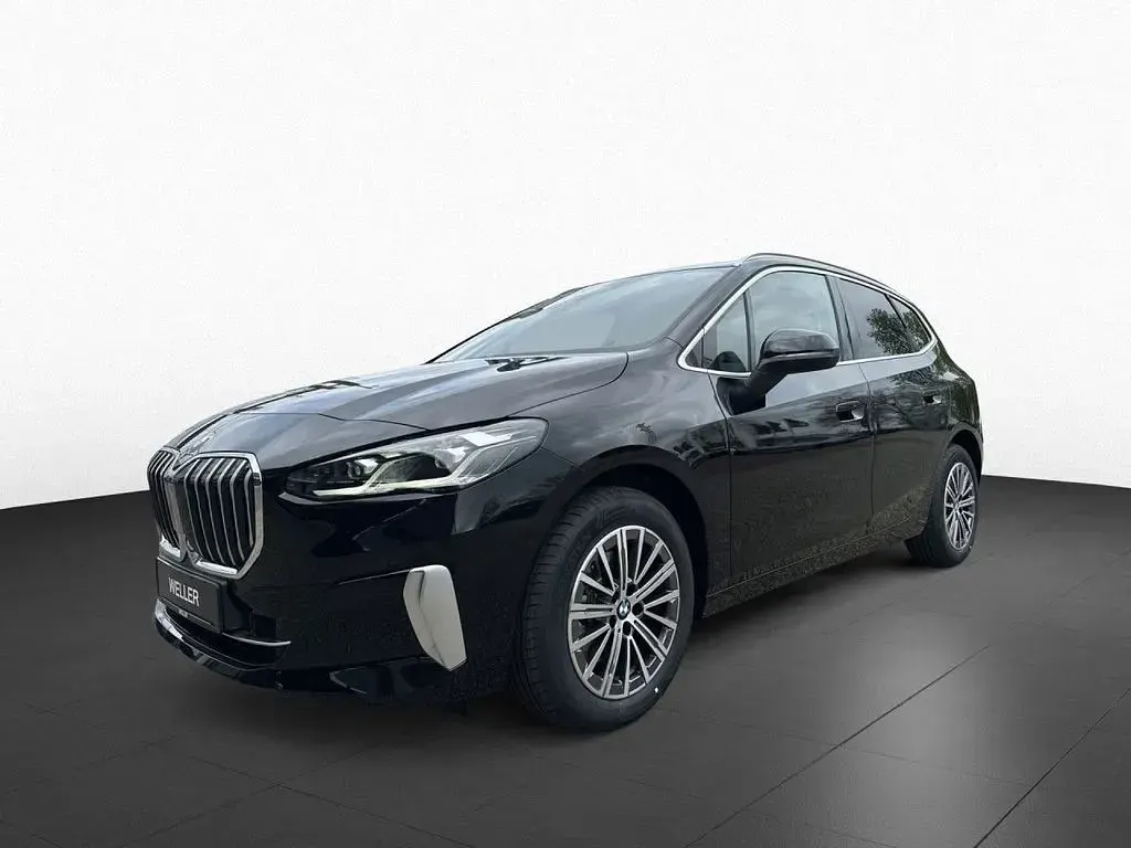Neu BMW 218 Luxury Line 136 PS (100 kW) 2026 Schwarz Van / Kleinbus