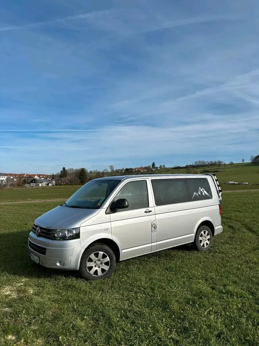 Gebraucht VW Multivan 140 PS (102 kW) 2014 Grau Van / Kleinbus
