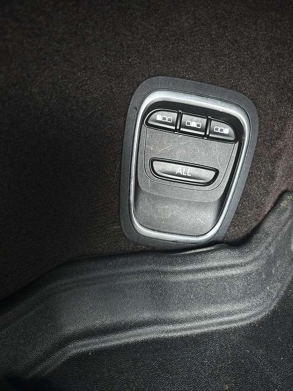 Gebraucht Renault Espace 160 PS (117 kW) 2016 Weiß Van / Kleinbus