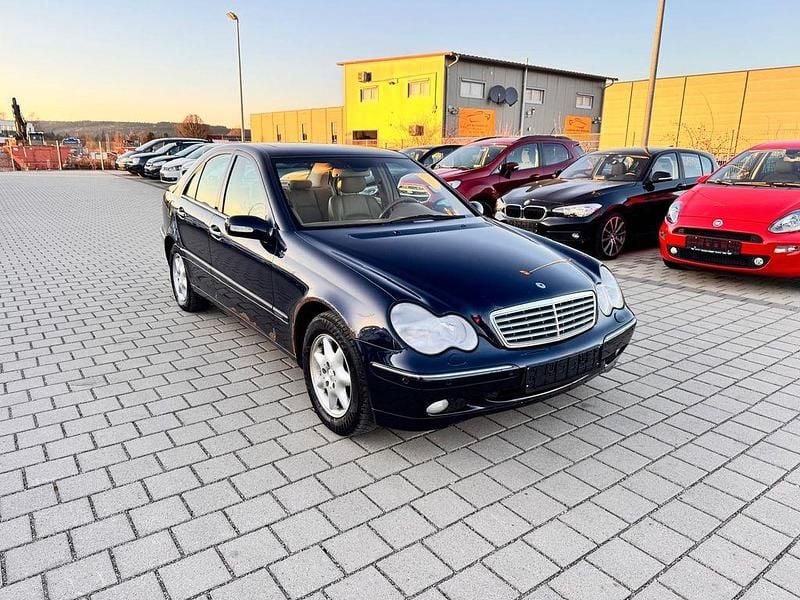 Gebraucht Mercedes C180 Elegance 129 PS (94 kW) 2001 Blau Limousine